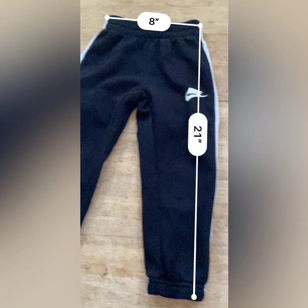 Nike Boy’s‎ Sz 4T Black/White Logo Fleece Jogging Set